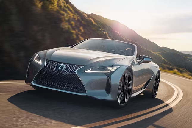 Ben trong Lexus LC 500 va hybrid LC 500h 2025-Hinh-6