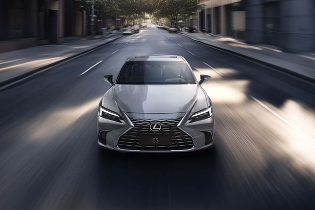 Chi tiet xe sang Lexus ES 2025 chi tu 1,049 ty dong-Hinh-3