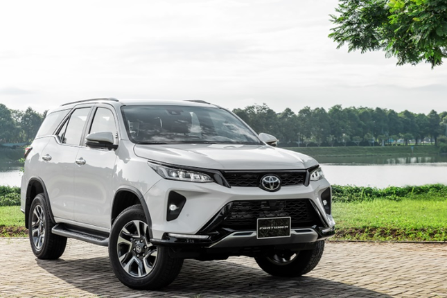 Chi tiet Toyota Fortuner 2025 sap ban tai Viet Nam, gia gan 1,2 ty-Hinh-3