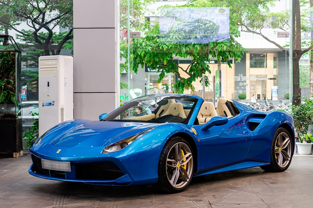 Chiem nguong bo doi Ferrari mui tran bac ty cua dai gia Ha Noi-Hinh-5