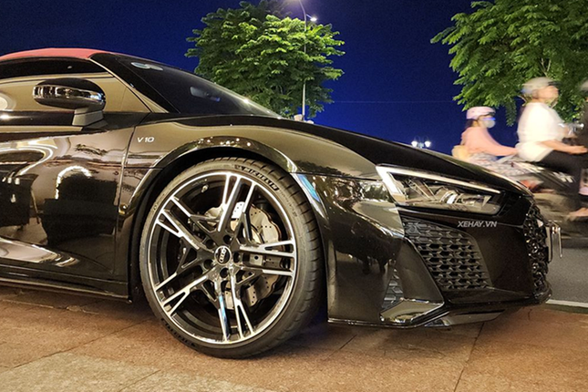 Can canh Audi R8 V10 Spyder bien “tu quy 8” dang tim chu nhan moi-Hinh-5
