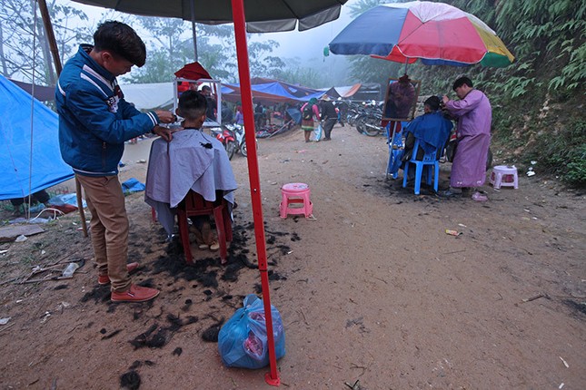 Can canh cho phien Ha Giang nhon nhip nhung ngay cuoi nam 2018-Hinh-14