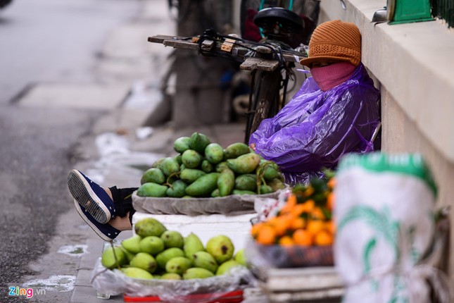 Muon kieu chong ret cua nguoi dan Ha Noi-Hinh-12