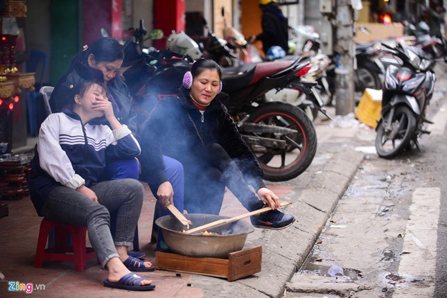 Muon kieu chong ret cua nguoi dan Ha Noi-Hinh-2