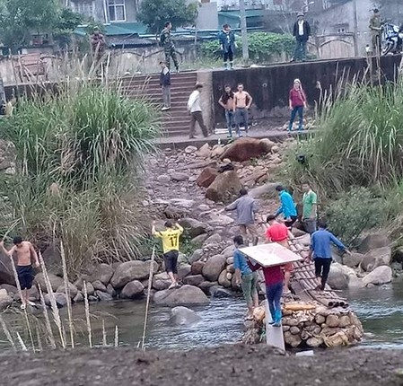 Can canh cuu van nuom nuop vac hang lau qua bien gioi Quang Ninh-Hinh-7