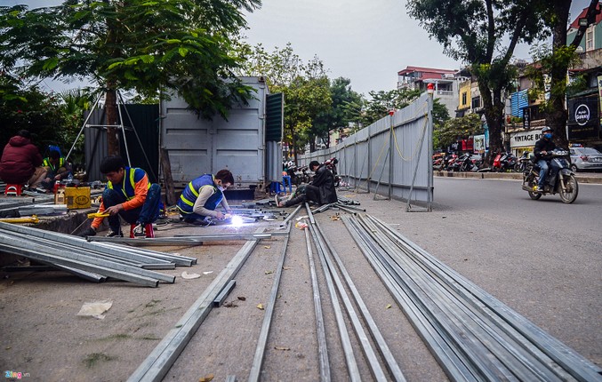 Trang dem rao duong, xen dai phan cach de chong un tac o Ha Noi-Hinh-9