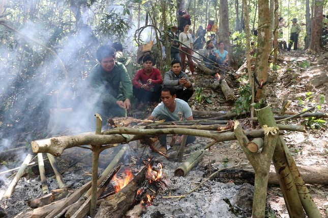 Doc dao le cung Rung cua nguoi dan toc thieu so o Tay Nguyen-Hinh-4