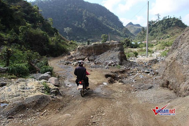 Canh kho tin o cung duong dan vao 