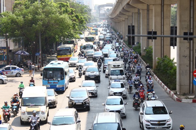 Anh: Muon kieu tranh nang nong cua nguoi dan Ha Noi-Hinh-14