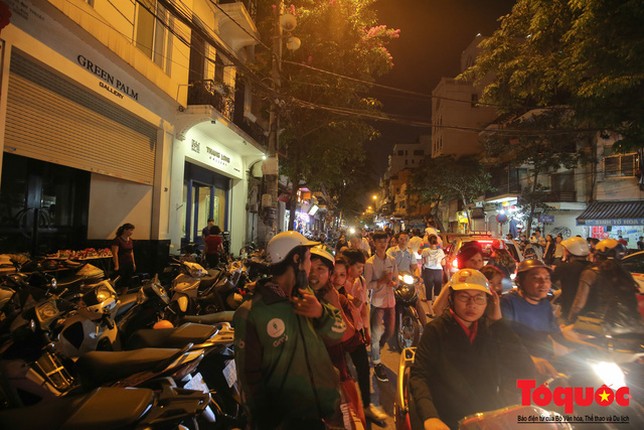 Ha Noi: Lan chiem via he, long duong thanh bai gui xe-Hinh-8