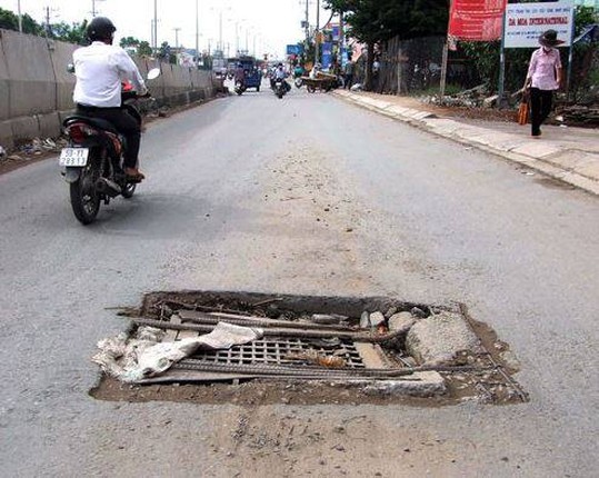 “Bay hiem” duong pho truc cho doat mang nguoi tham gia giao thong Ha Noi-Hinh-11