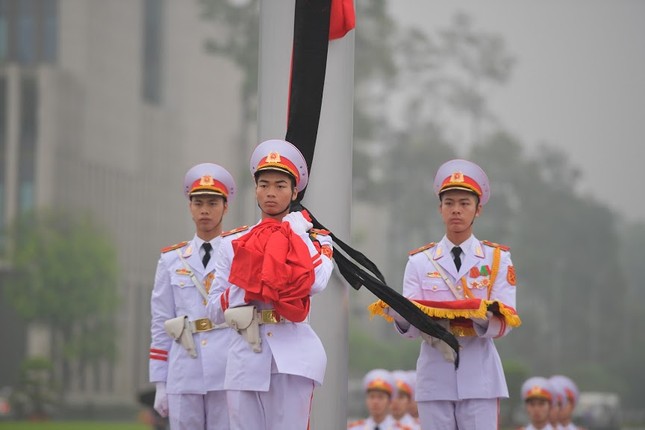 Ha Noi ru co ngay Quoc tang nguyen Chu tich nuoc Le Duc Anh-Hinh-10