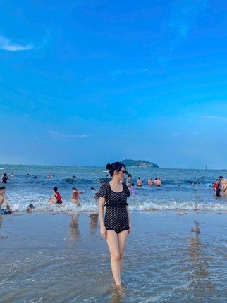Nghe An: Bien Cua Lo hut khach dip le-Hinh-6