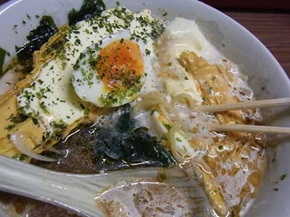 Ky la mon mi ramen tron kem oc que kho hieu cua nguoi Nhat-Hinh-6