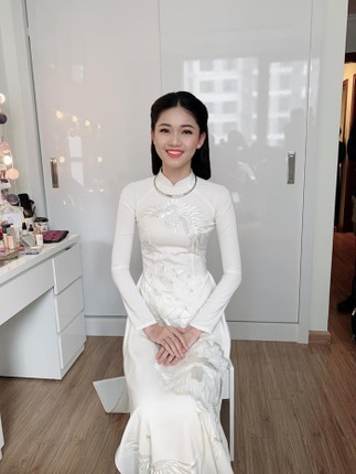 Vi sao Dong Nhi va cac sao Viet chuong ao dai trang cho le an hoi?-Hinh-5