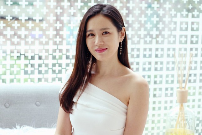 Nang tho Son Ye Jin van tuoi tre du da buoc sang tuoi 37-Hinh-2