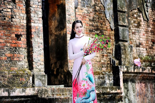 Cach chon ao dai di le chua dau nam vua kin dao vua thanh lich-Hinh-4