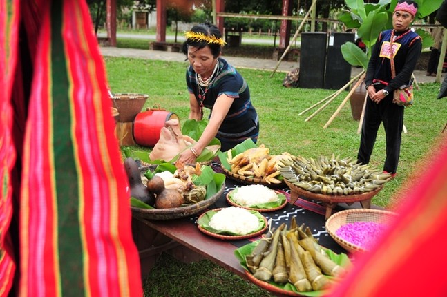 Banh 'tinh yeu' cua dong bao Ta Oi co gi dac biet?-Hinh-11