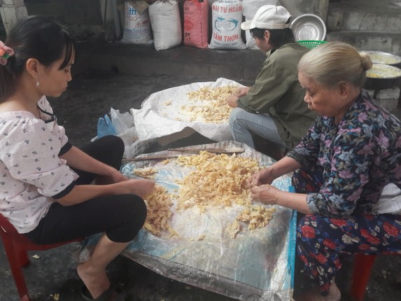 Can canh quy trinh lam mut gung truyen thong o Hue phuc vu Tet-Hinh-6