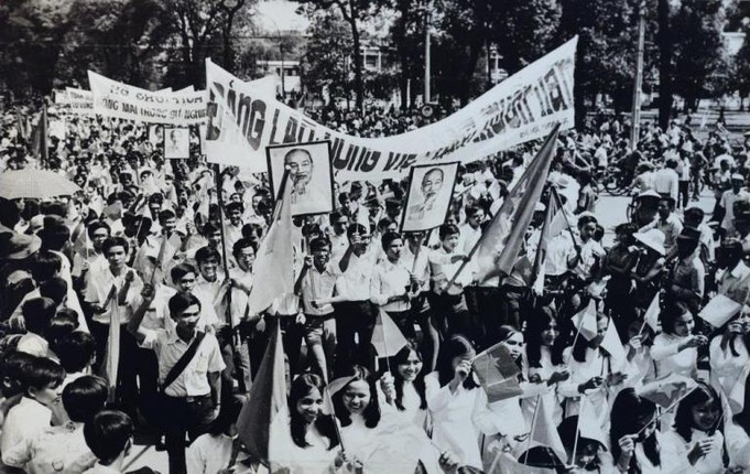 Anh cuc hiem ve phu nu mien Nam ngay chien thang 30/4/1975-Hinh-2