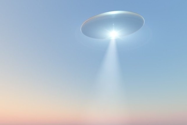 Lau Nam Goc va nhung bi mat ve UFO-Hinh-9