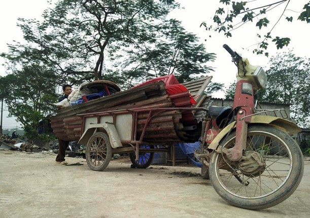 Anh: Nguoi dan thao do nha cua de lam duong dua F1 o My Dinh-Hinh-2