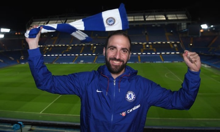 Chuyen nhuong bong da moi nhat: Chelsea chot xong thuong vu Higuain-Hinh-3