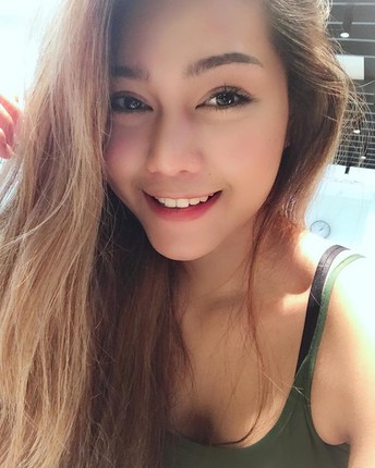 Su that “hai hung” sau vong eo 46cm cua hot girl noi tieng Thai Lan-Hinh-6