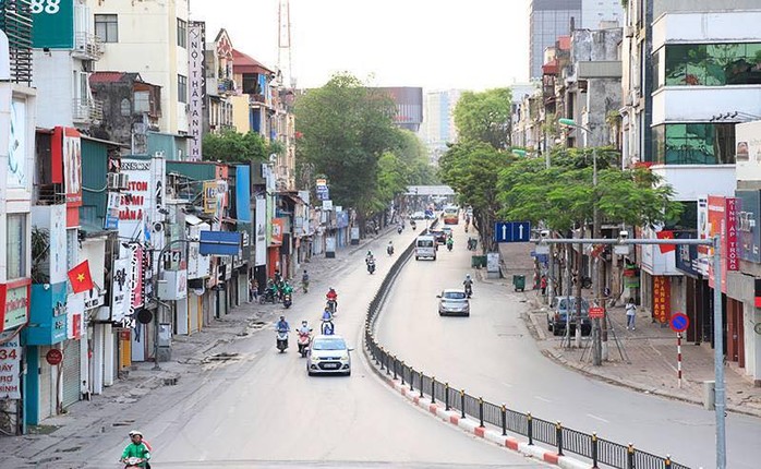 Dan mang thich thu voi Ha Noi vang lang, thanh binh hiem co dip nghi le 30/4-Hinh-2