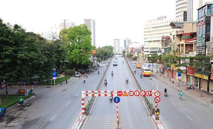 Dan mang thich thu voi Ha Noi vang lang, thanh binh hiem co dip nghi le 30/4-Hinh-4