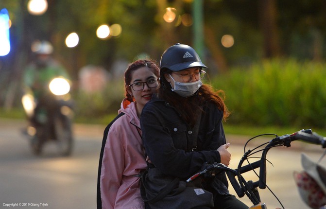 La lung thoi tiet Ha Noi mua he ma lanh nhu dong