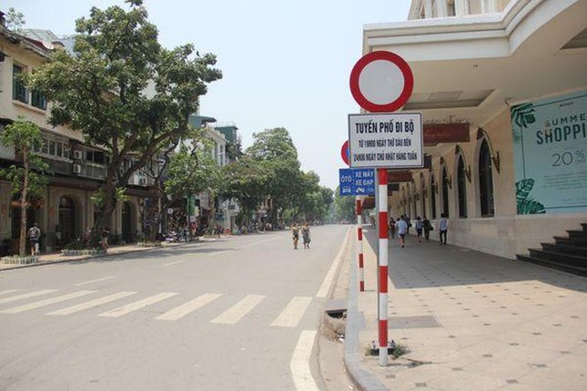 Nhin lai hinh anh Ha Noi vang ve nhu Tet trong dot nong dinh diem-Hinh-10