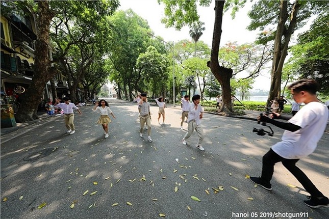 Nhin lai hinh anh Ha Noi vang ve nhu Tet trong dot nong dinh diem-Hinh-9