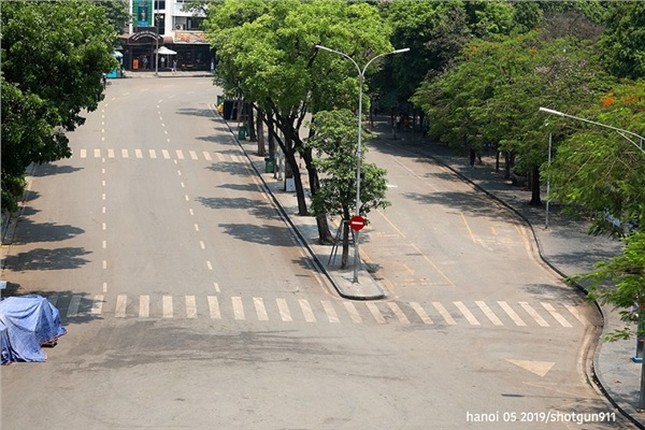 Nhin lai hinh anh Ha Noi vang ve nhu Tet trong dot nong dinh diem