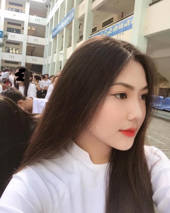 Hotgirl 17 tuoi Sai Gon dep het phan thien ha dot mat nguoi ngam-Hinh-2