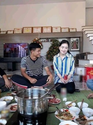 Ha Duc Chinh cong khai ban gai hot girl, dep khong thua dien vien-Hinh-8