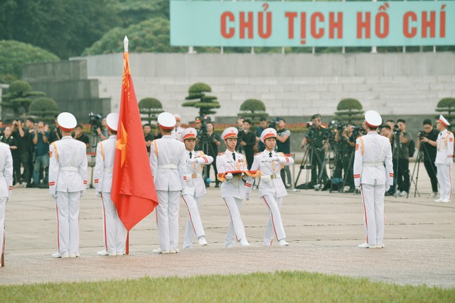 Le thuong co ru ngay Quoc tang Tong Bi thu Nguyen Phu Trong-Hinh-2