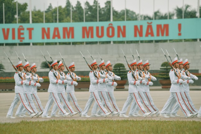 Le thuong co ru ngay Quoc tang Tong Bi thu Nguyen Phu Trong-Hinh-3