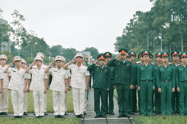 Le thuong co ru ngay Quoc tang Tong Bi thu Nguyen Phu Trong-Hinh-6