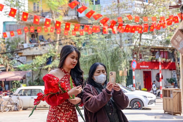 Ha Noi: Net xua tai Dao Ngoc - Ngu Xa niu chan khach du xuan-Hinh-2