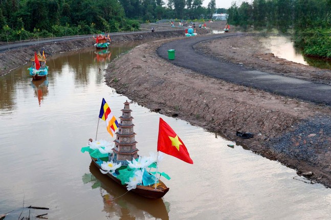 TP HCM: San sang chao mung dai le Vesak 2025-Hinh-8