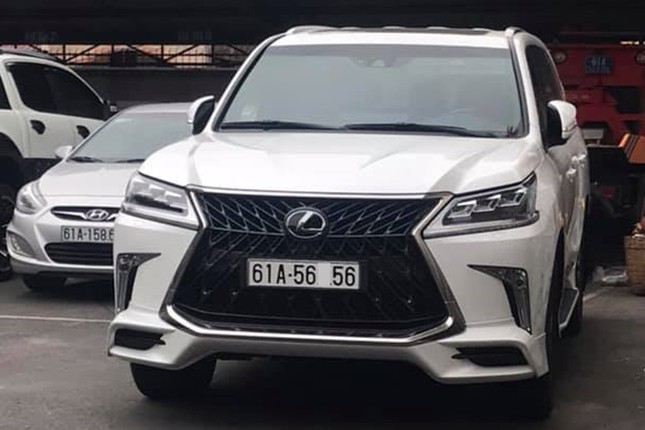 Lexus LX570 Super Sport hon 10 ty 