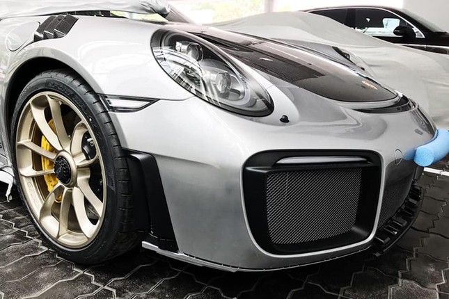 Soi sieu xe Porsche 911 GT2 RS hon 20 ty tai Ha Noi-Hinh-3