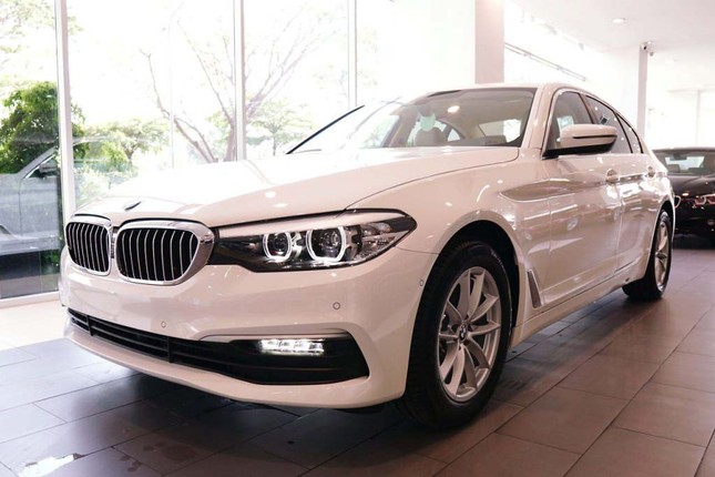 Kham pha BMW 5-Series 2019 moi gia 2,4 ty tai Viet Nam-Hinh-2