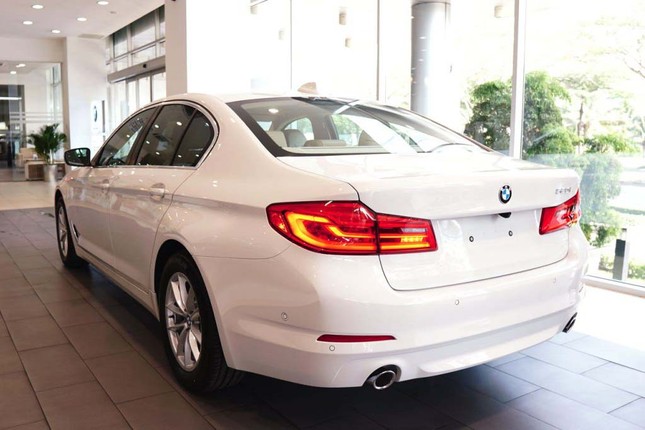 Kham pha BMW 5-Series 2019 moi gia 2,4 ty tai Viet Nam-Hinh-3