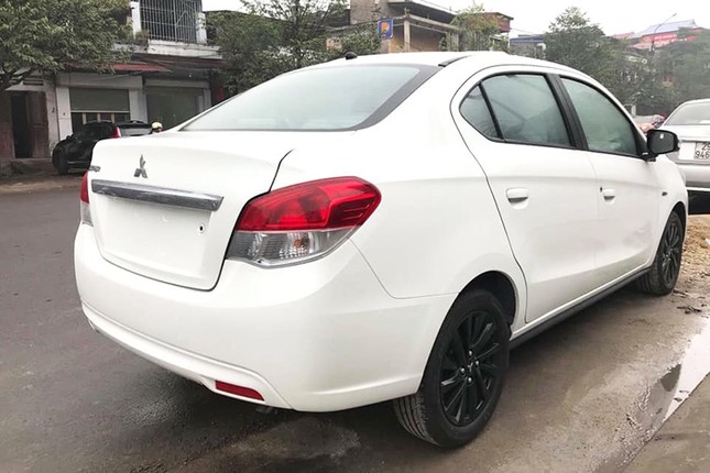 Mitsubishi Attrage 2019 moi ve Viet Nam co dang mua?-Hinh-2