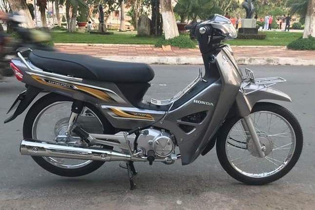 Honda Dream 125 Campuchia co gi ma dan choi Viet dam bo 100 trieu mua?-Hinh-9