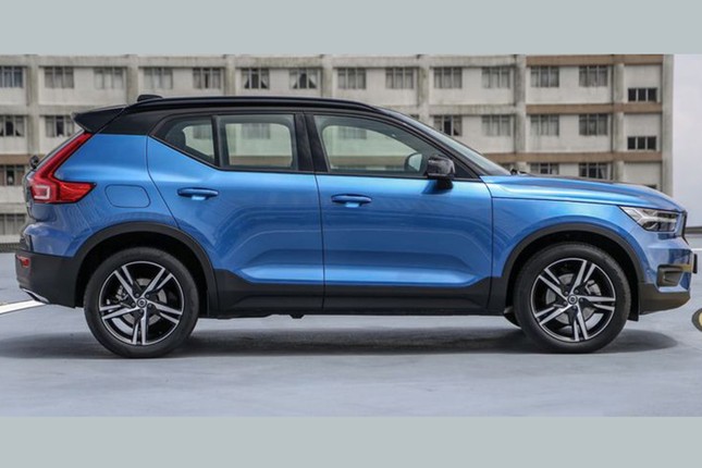 Soi chi tiet Volvo XC40 sap ve Viet Nam-Hinh-2