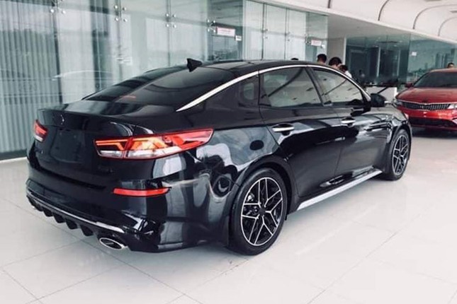 Kia Optima 2019 gia tu 789 trieu co 