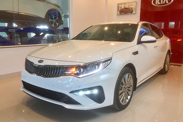 Kia Optima 2019 gia tu 789 trieu co 